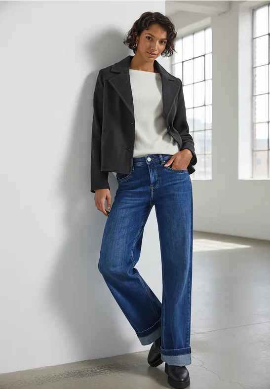 Kurze Cosy Reversjacke Obsidian Blue