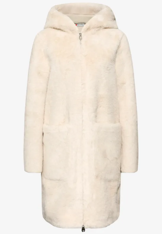 Fake Fur Mantel mit Kapuze pastel sand