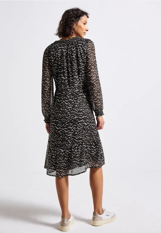 Robe en mousseline avec détails smocks deep roast brown