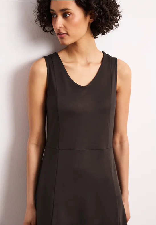 Midi-Kleid ohne Ärmel in Unifarbe espresso brown