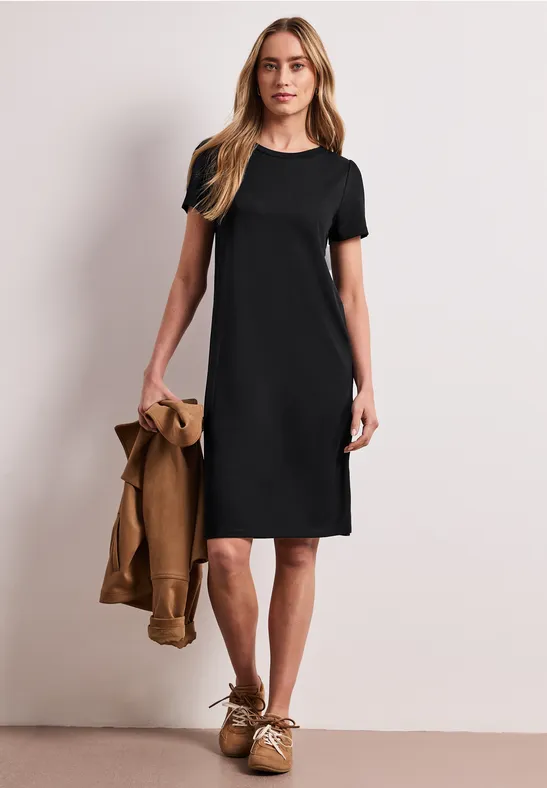 Robe au genou avec manches bouffantes Black