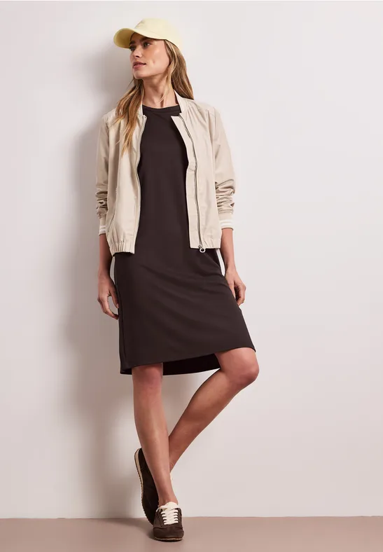 Robe au genou avec manches bouffantes espresso brown