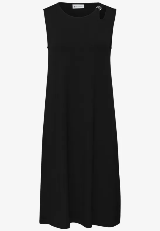 Schlichtes, ärmelloses, knöchellanges schwarzes Kleid mit weitem Schnitt und Rundhals.