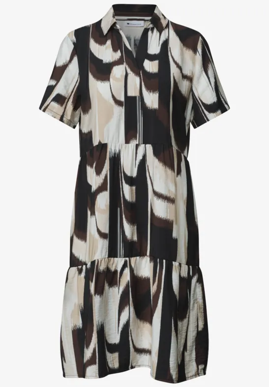 Korte mouwen overhemdjurk tot op de knie met abstracte zwarte, witte en beige print.