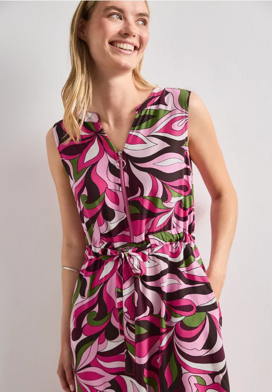 Ärmelloser Jumpsuit mit buntem, abstraktem Muster in Pink, Weiß und Schwarz, mit Taillengürtel
