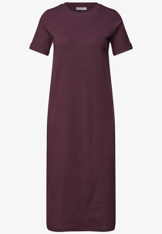 Schlichtes Maxikleid in dunklem Violett mit kurzen Ärmeln und Rundhalsausschnitt