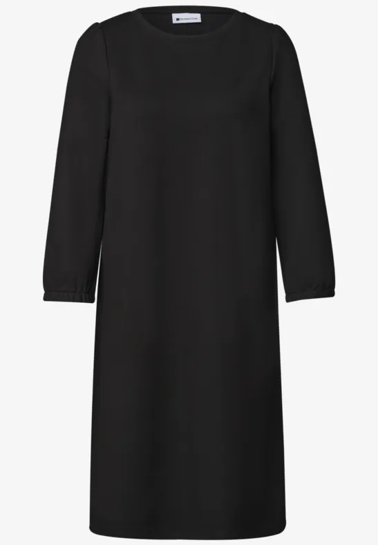 Robe noire droite avec manches 3/4