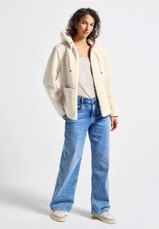 Teddyjacke mit Kapuze pastel sand