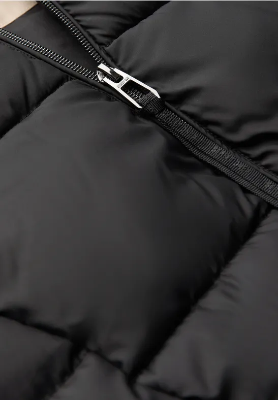 Kurze Steppjacke Black