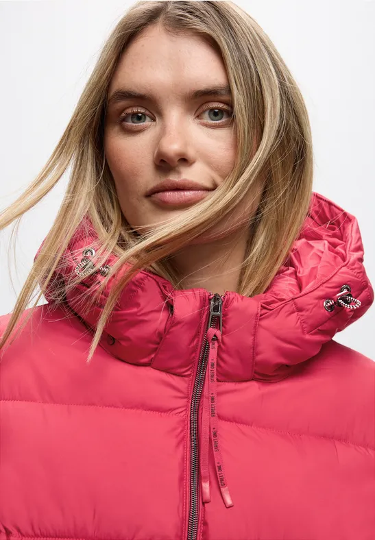 Kurze Steppjacke carpet red