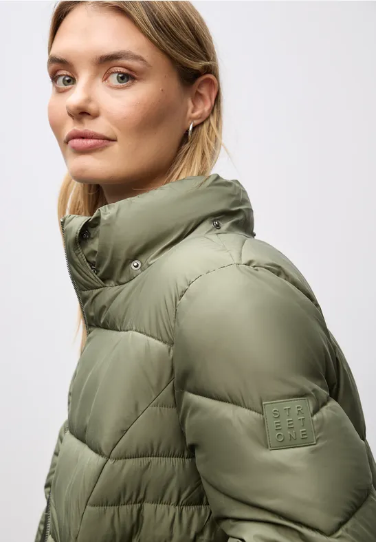 Kurze Steppjacke Lichen Green