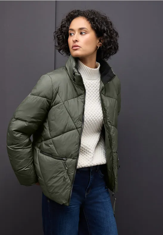 Kurze Steppjacke cypress green