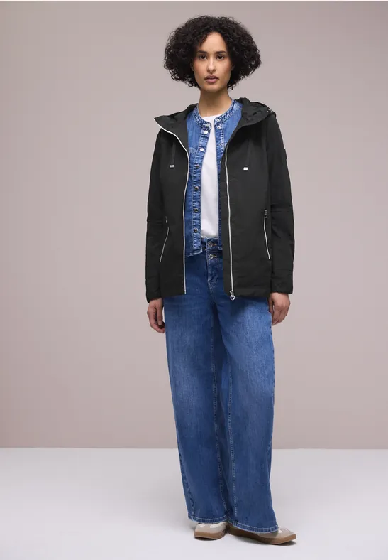 Coupe-vent moderne Black