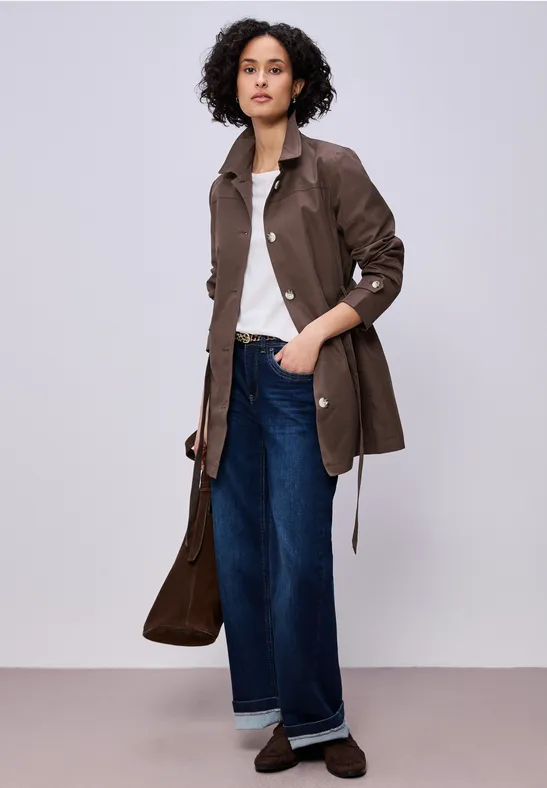 Trench-coat mahogany brown