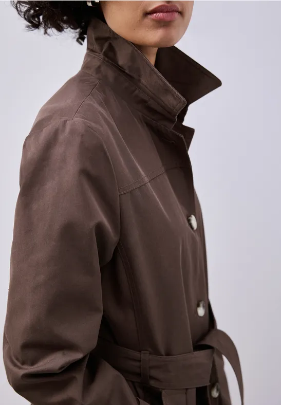 Trench-coat mahogany brown