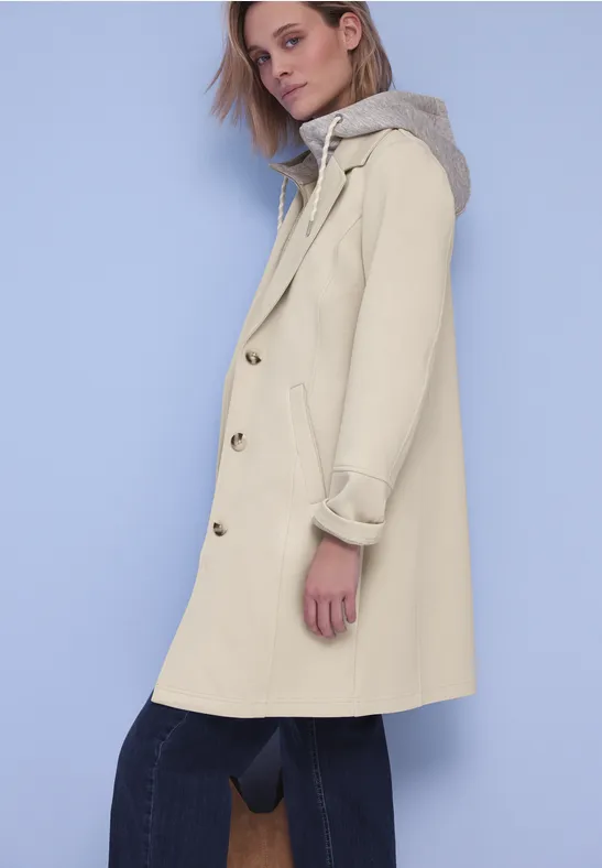 Coat met inlegwerk powder beige