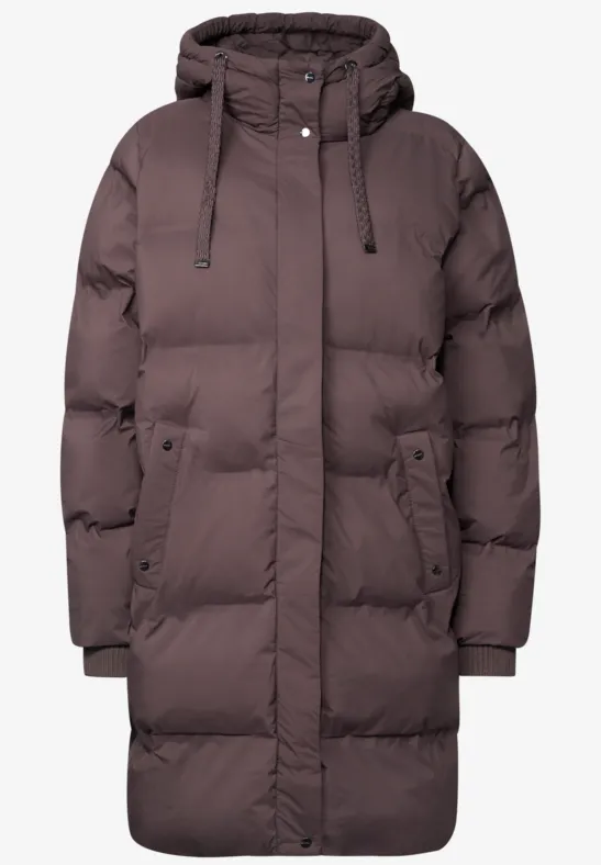 Knielanger, wattierter Winterparka in Dunkelbraun mit Kapuze, Druckknöpfen und Fronttaschen.