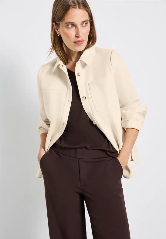 Overshirt In Wolloptik pastel sand
