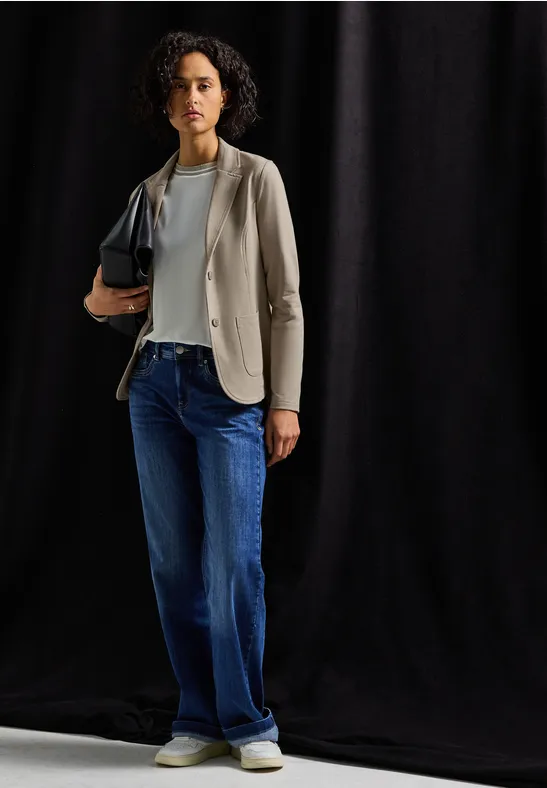Blazer de base mocha dream mel.