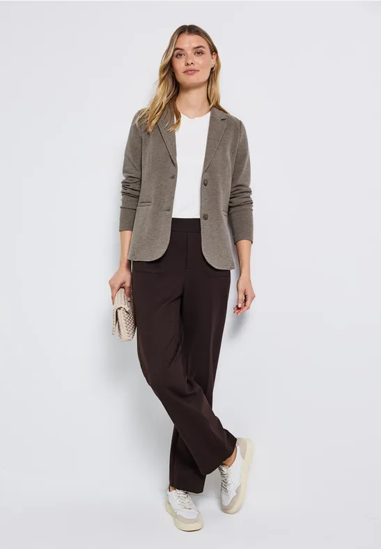 Blazer basique avec structure silk brown mel.