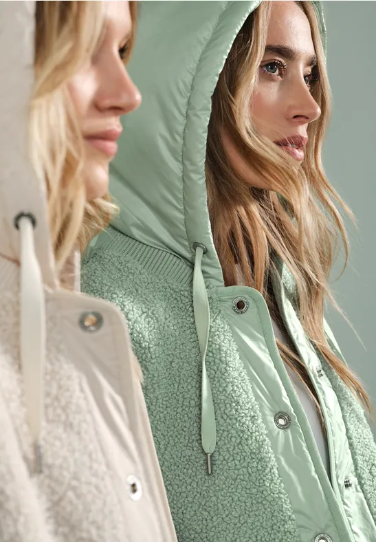 Teddy Jacke mit Kapuze serene green