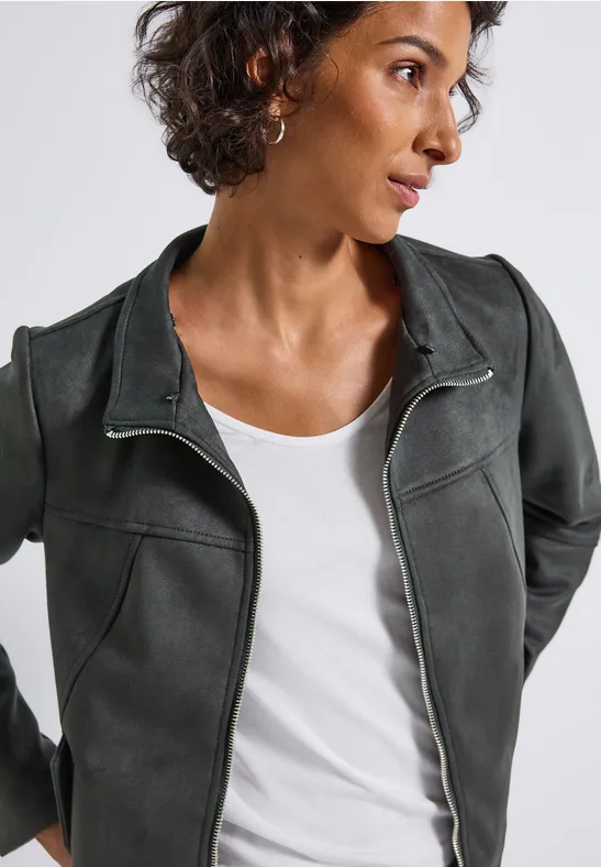 Veloursjacke mit Kapuze evernight green
