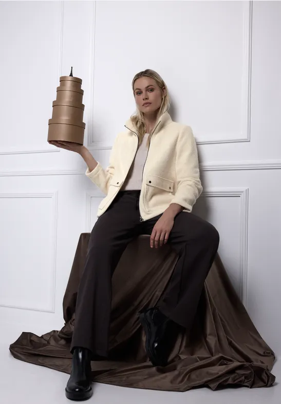 Jacke mit Stehkragen soft beige