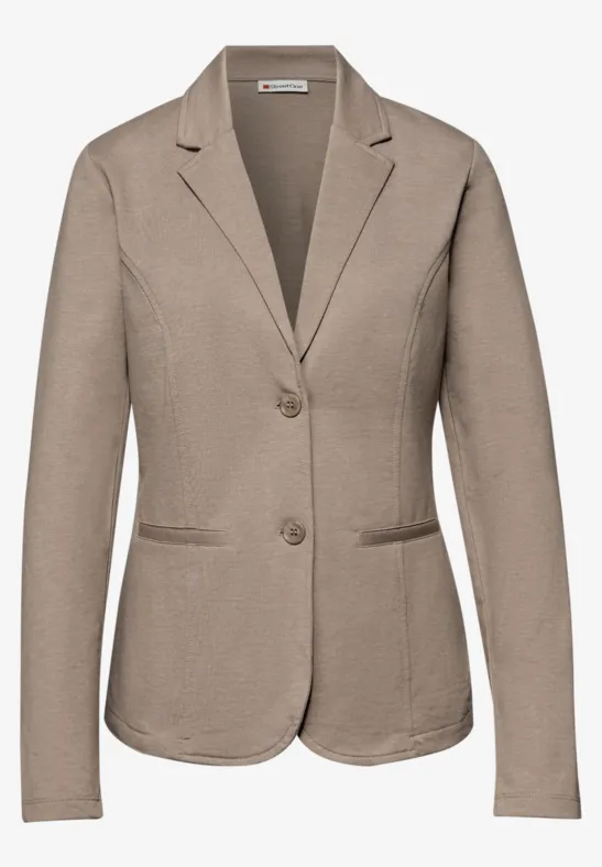 Blazer de base light terra mocha mel.