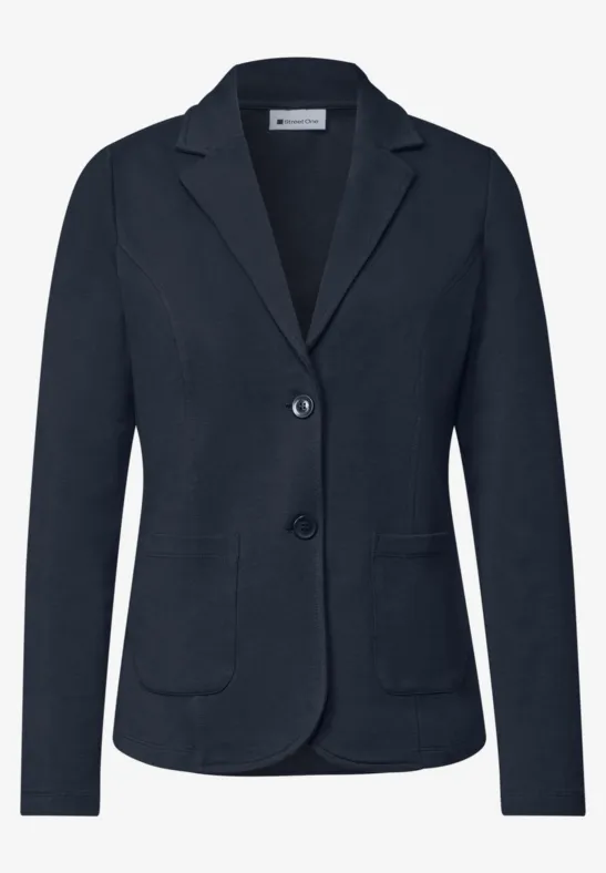 Dunkelblaues Damen-Blazer mit Reverskragen, zwei Knöpfen und aufgesetzten Taschen.