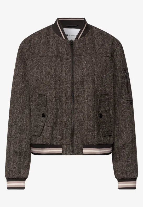 Veste bomber marron en tissu tissé, fermeture éclair, poches plaquées et bords-côtes rayés.