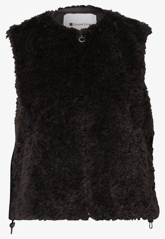 Zwart, mouwloos teddypluche gilet met een zachte, gestructureerde look.