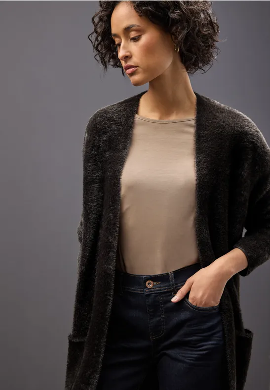 Langer Federgarn Cardigan darkest brown