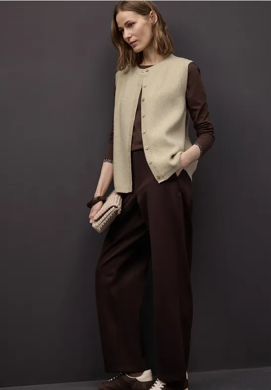 Kuschelige Weste cotton beige mel.