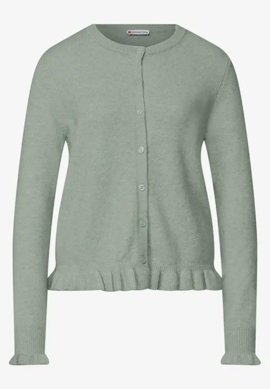 Leichter hellgrüner Damen-Cardigan mit Knopfleiste und Rüschen am Saum und Ärmelabschluss.