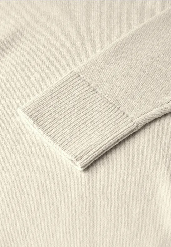 Pull à col en V tusk cream