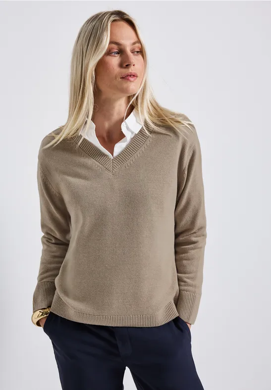 Pull à col en V sandstone mocha