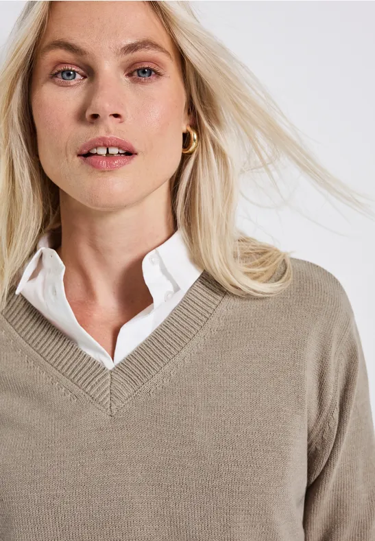 Pull à col en V sandstone mocha