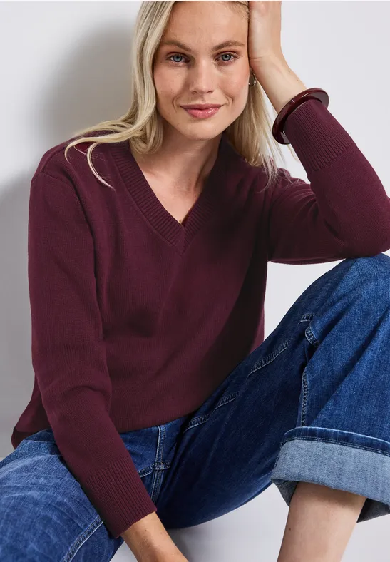 Pull à col en V wildberry red