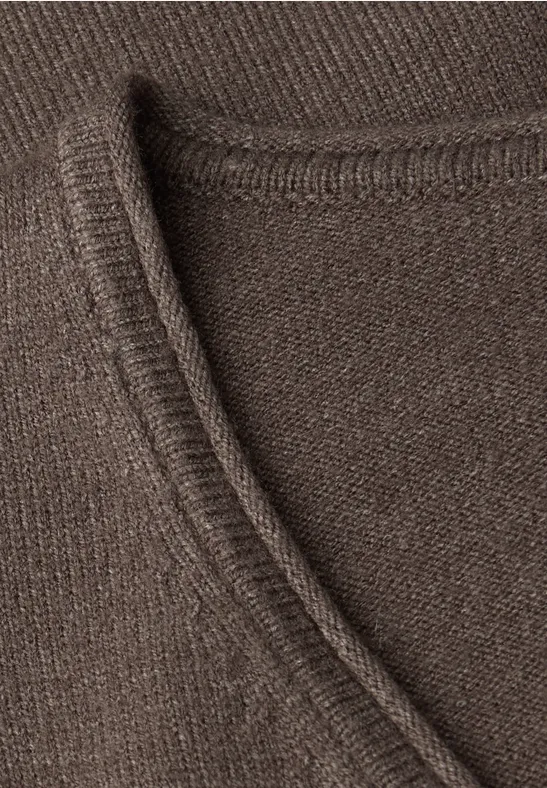Pull douillet à col en V nomad brown mel.