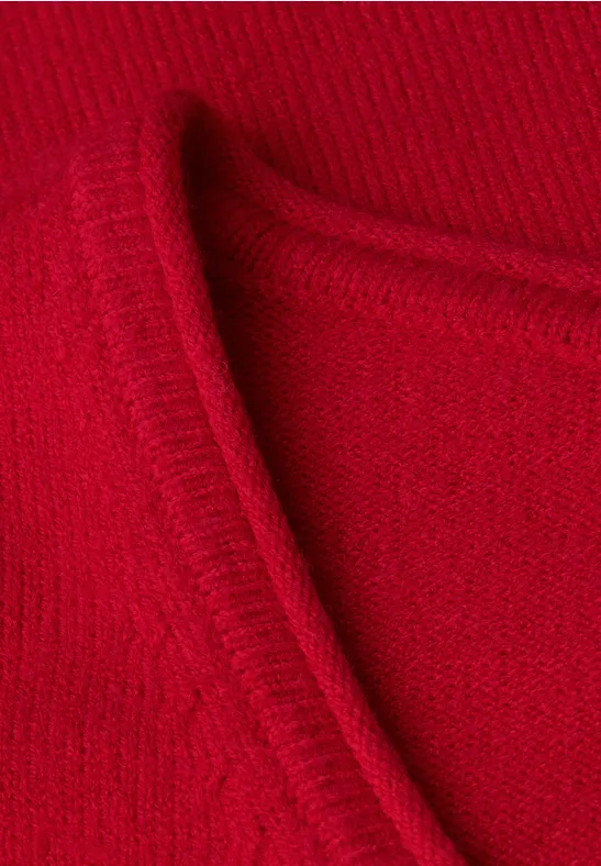 Kuscheliger V-Neck Pullover racing red