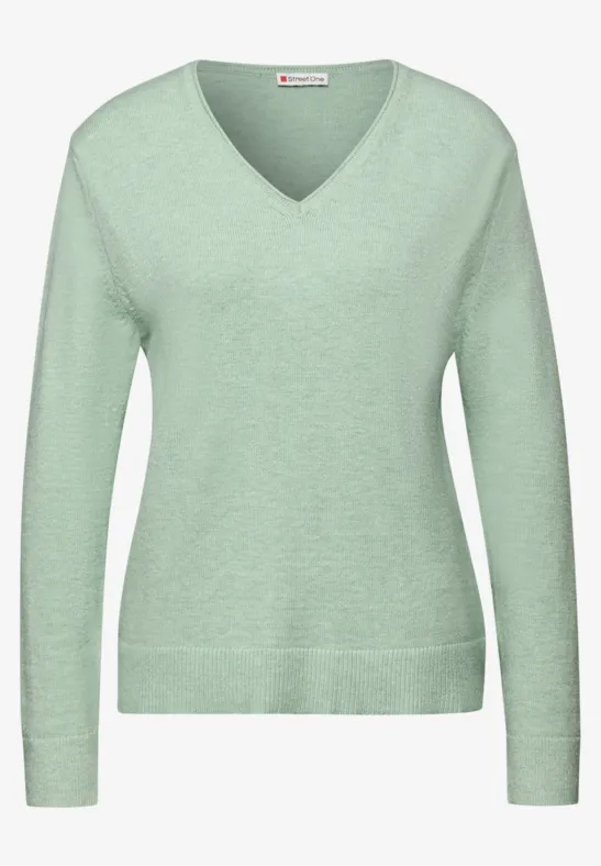 Kuscheliger V-Neck Pullover serene green mel.