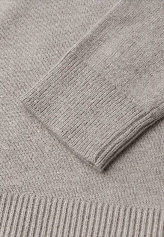 Kuscheliger V-Neck Pullover sandstone mocha mel.