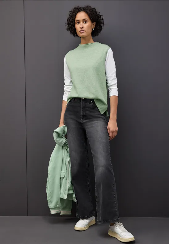 Ärmelloser Pullover serene green mel.