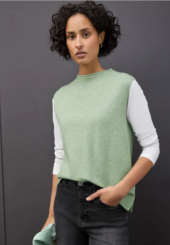 Ärmelloser Pullover serene green mel.