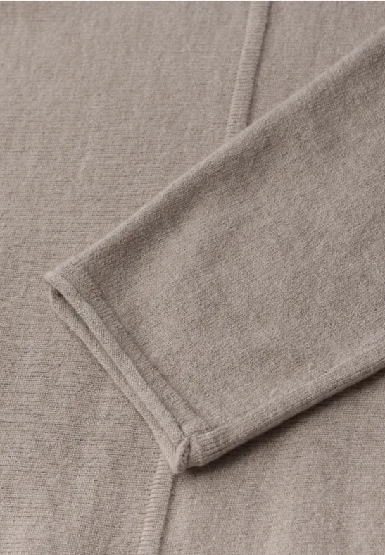 Basis Dolman-trui sandstone mocha mel.