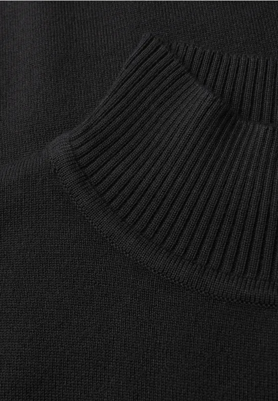 Turtleneck Pullover Black