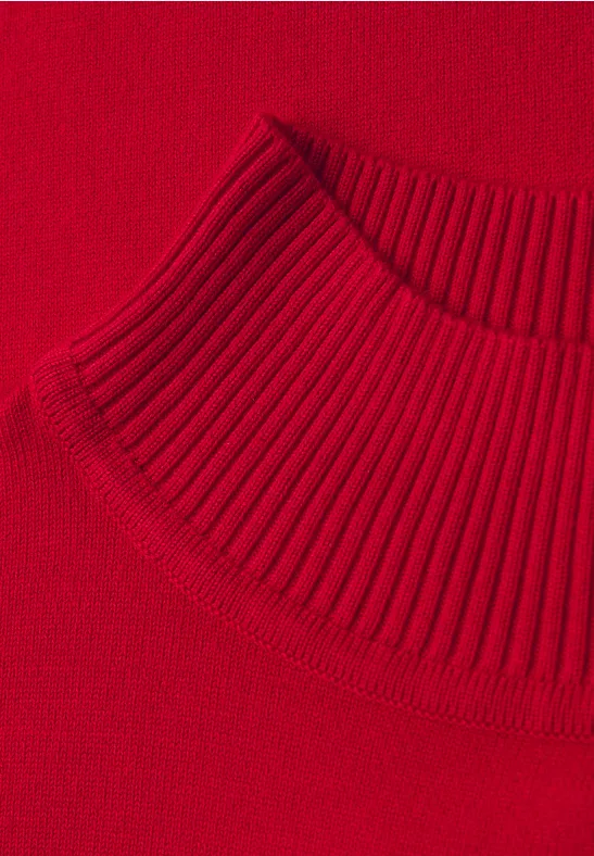Turtleneck Pullover racing red