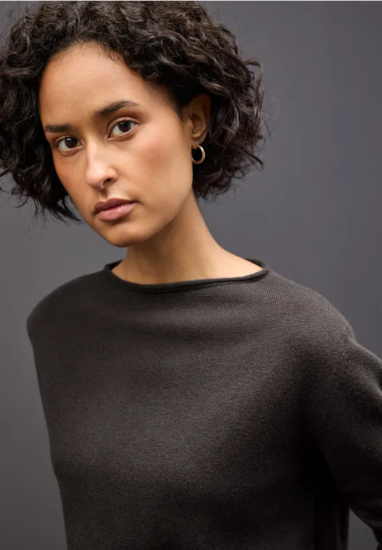Basic Pullover darkest brown