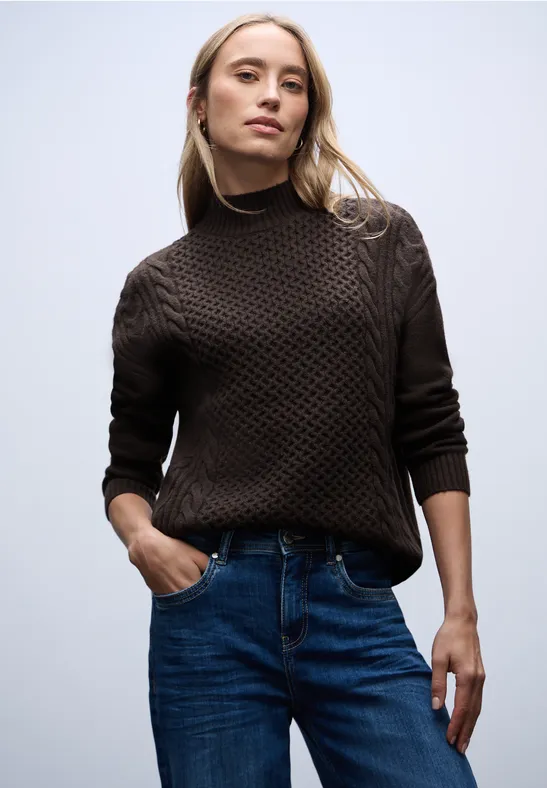 Pull à motif tricoté deep roast brown