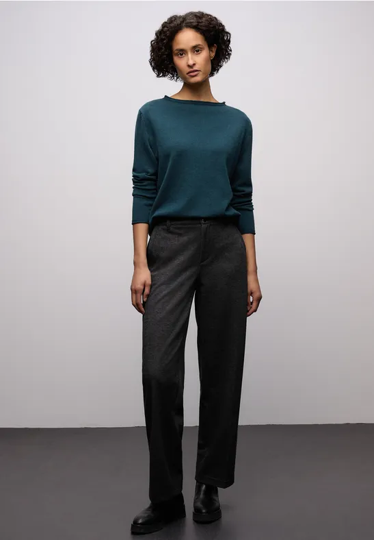 Sweter z podwiniętym dołem tide blue